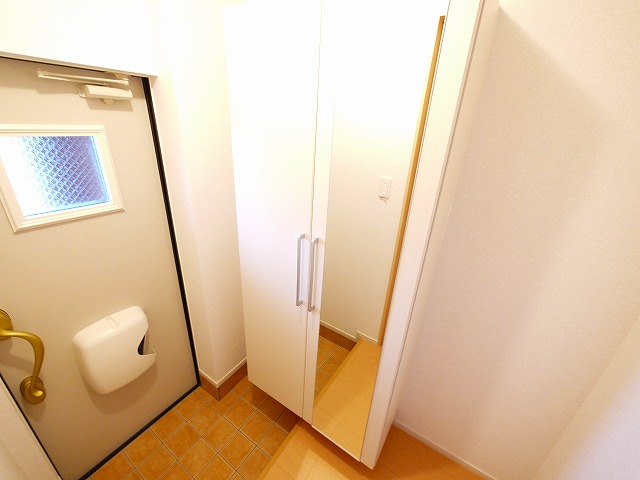 玄関　落ち着いた玄関です