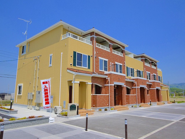 建物外観　外観は落ち着いています