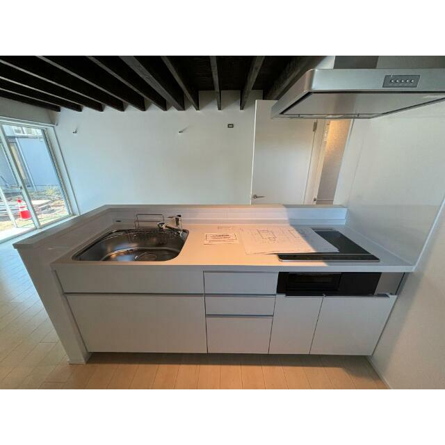 キッチン　キッチン同タイプ・別部屋のものです。