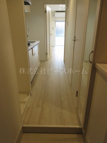 玄関　※別号室参考写真