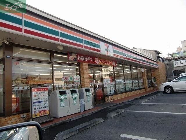 コンビニ　セブンイレブン岡山浜店（コンビニ）まで851m