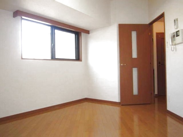居室・リビング　明るいお部屋です