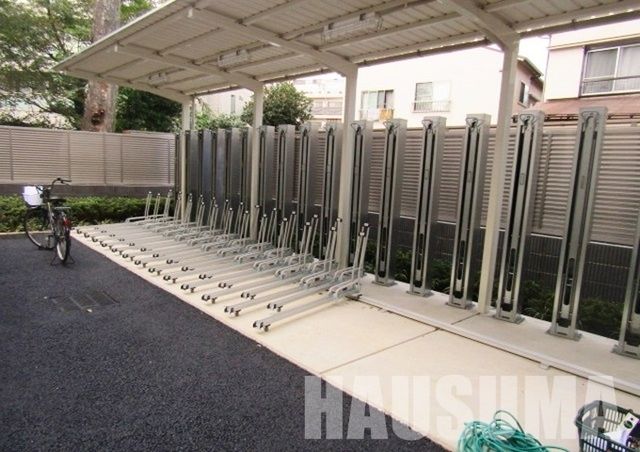 駐車場　駐輪場