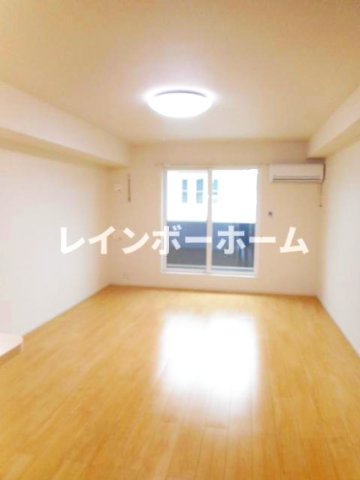 居室・リビング　居間です