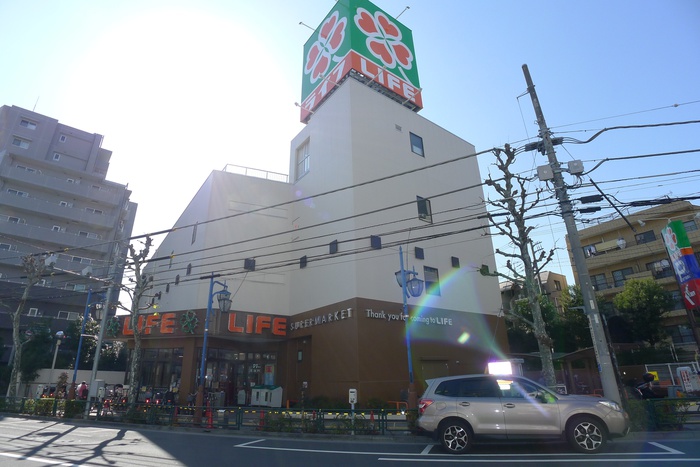 スーパー　ライフ　新大塚店（スーパー）まで104m