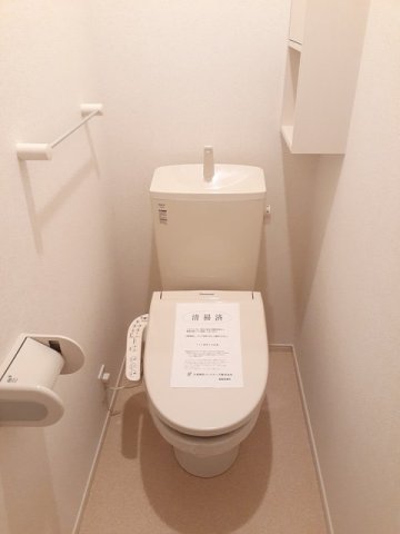トイレ　落ち着いたトイレです