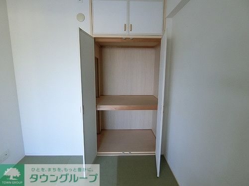 収納　収納　クリーニング前
