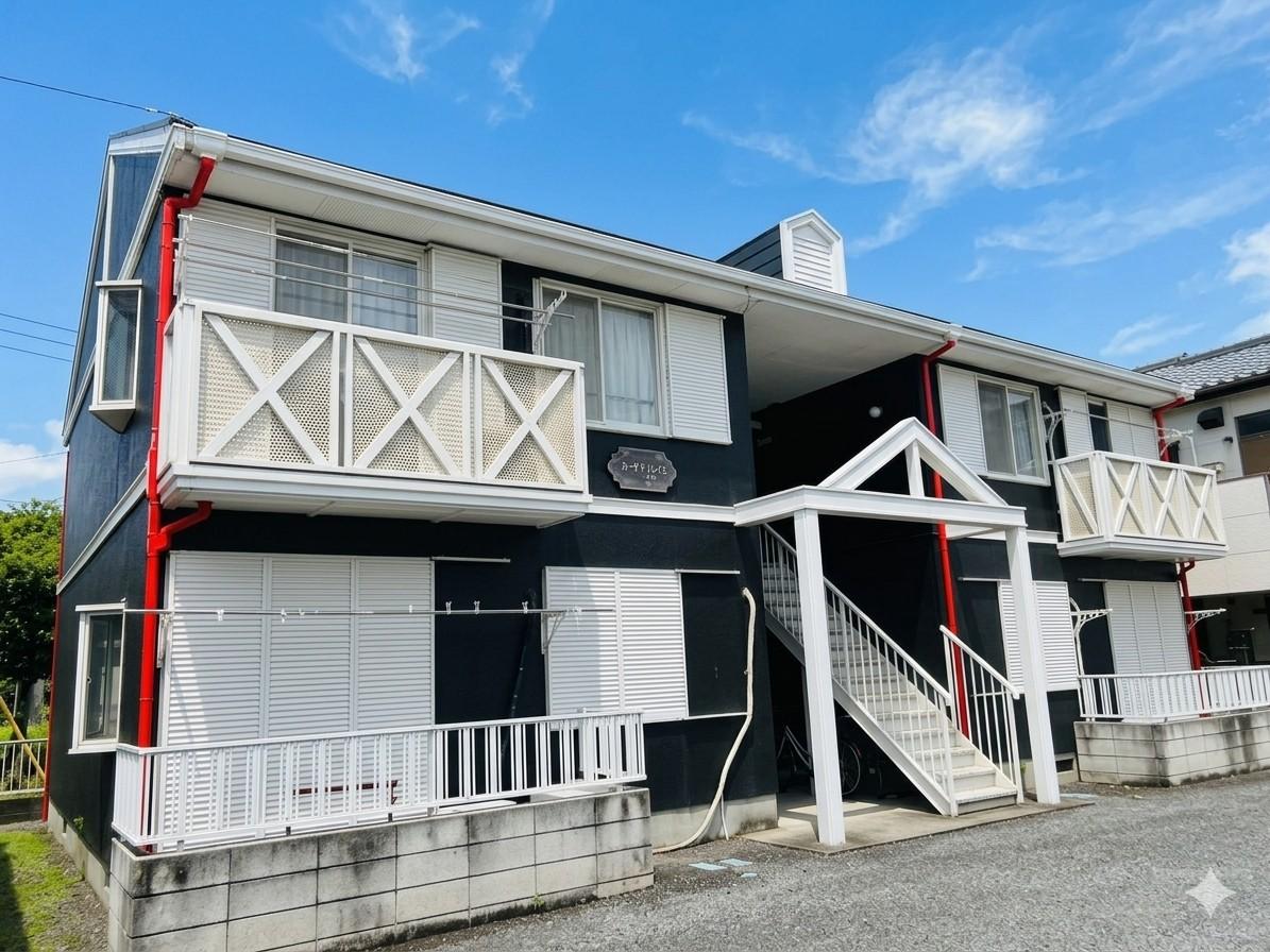 建物外観　中階段全室角部屋
