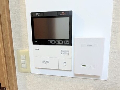 セキュリティ　テレビモニタ付きインターホン