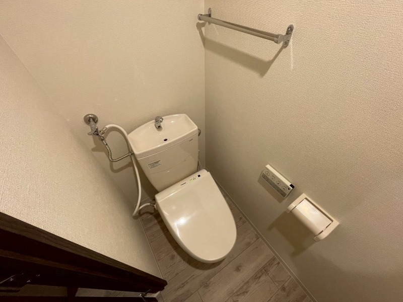 トイレ　トイレです。ウォシュレット付を探している方、おすすめです！