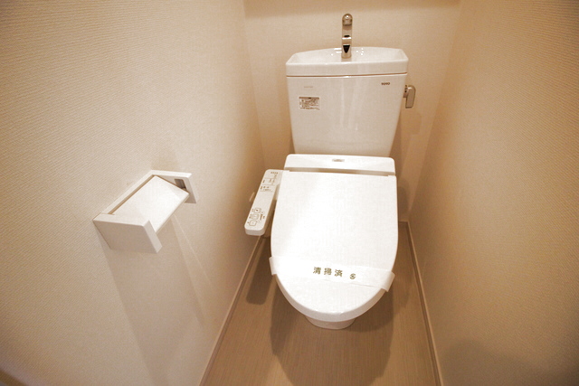 トイレ　※写真は他号室です