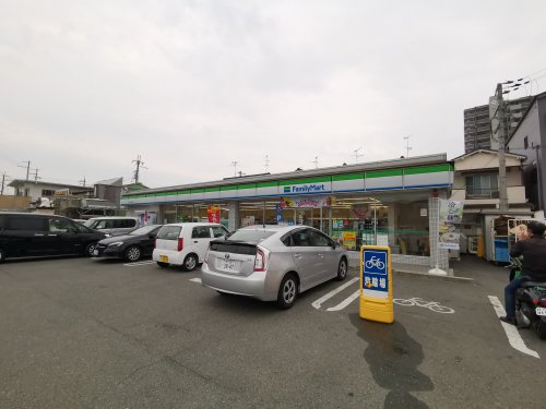 コンビニ　ファミリーマート 堺日置荘原寺店（コンビニ）まで589m