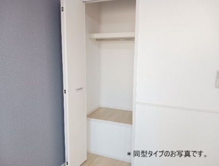 収納　※写真は同社同型タイプとなります