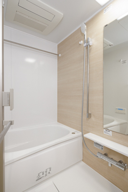 バス・シャワールーム　※写真は同タイプ住戸です。