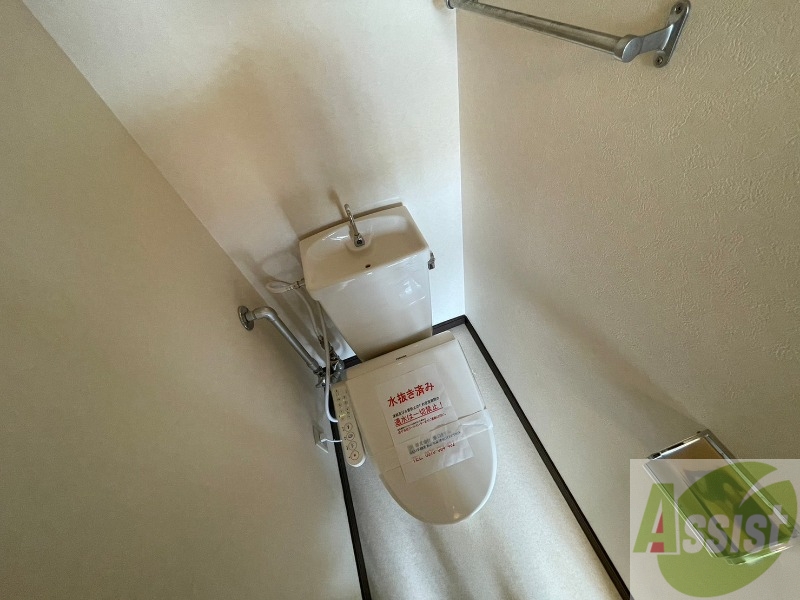 トイレ　トイレです。ウォシュレット付を探している方、おすすめです。