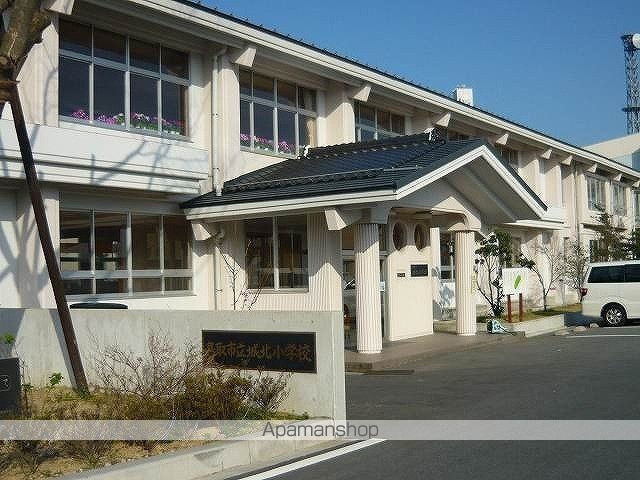 小学校　城北小学校（小学校）まで774m