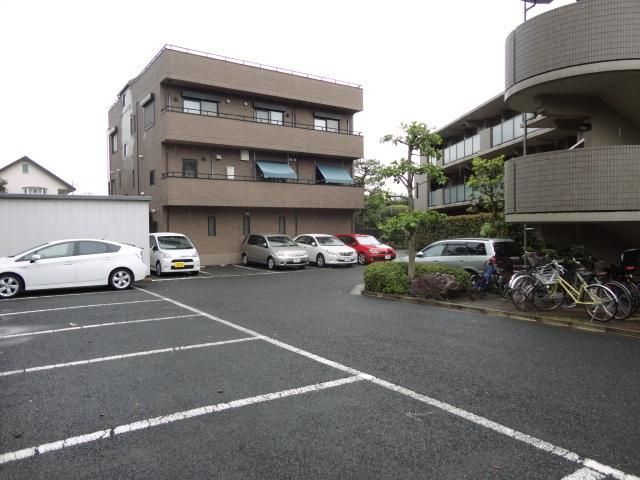 駐車場　★敷地内駐車場です★