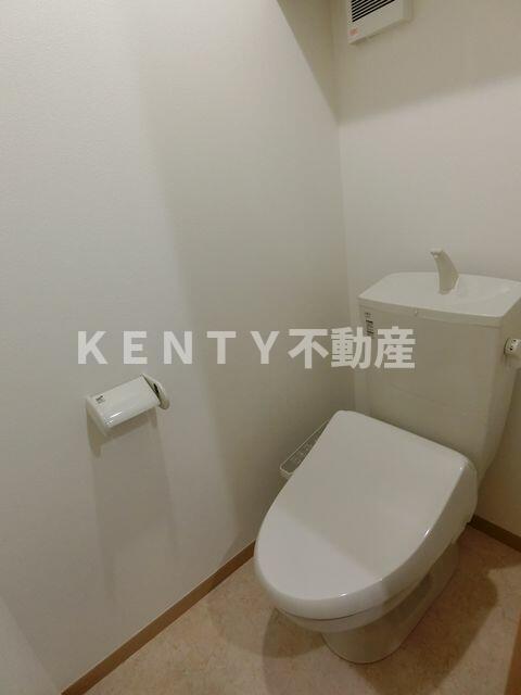 トイレ　落ち着いたトイレです