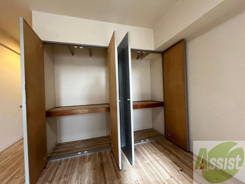収納　収納もバッチリあるのでお部屋が片付きますよ！