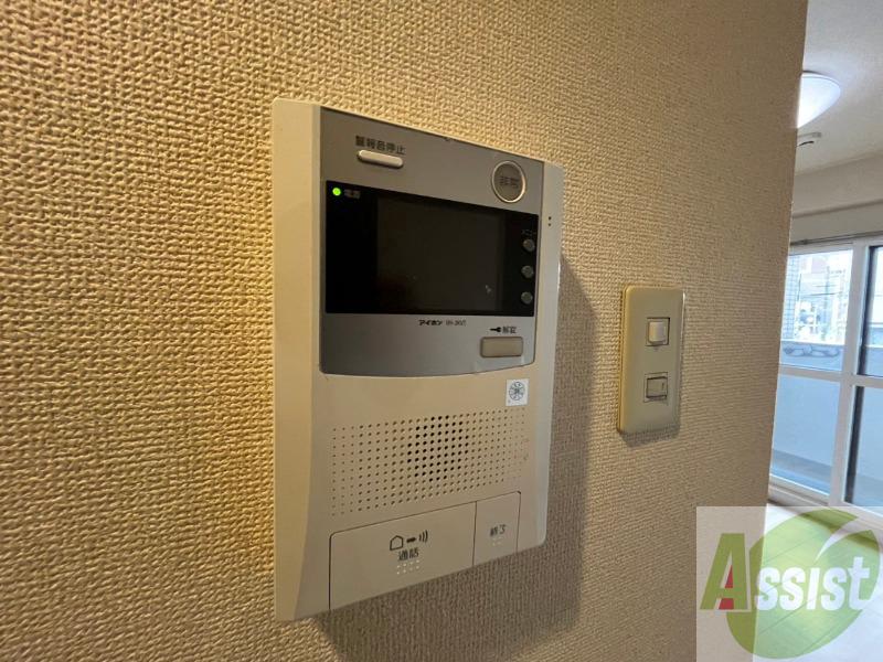 その他設備　ＴＶモニター付インターホンです。来客者の顔が見えるので安心！