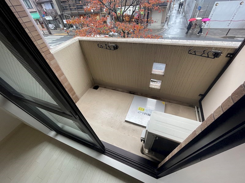 バルコニー　※別のお部屋の写真です