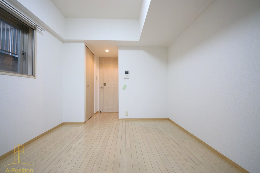 近鉄奈良線 大阪上本町駅 徒歩9分 14階建 築19年の居間写真
