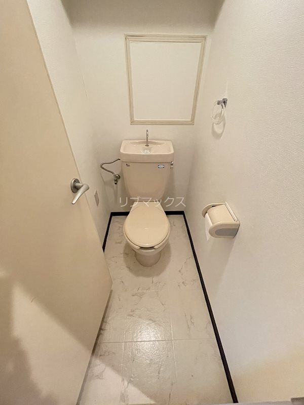 トイレ　別部屋参考写真