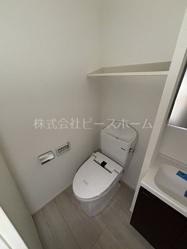 トイレ　※別号室参考写真