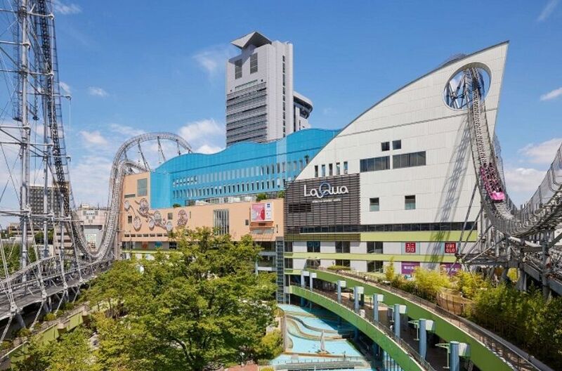 ショッピングセンター　LaQua（ショッピングセンター）まで1334m