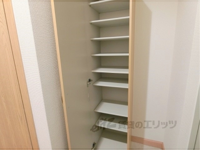 収納　下駄箱