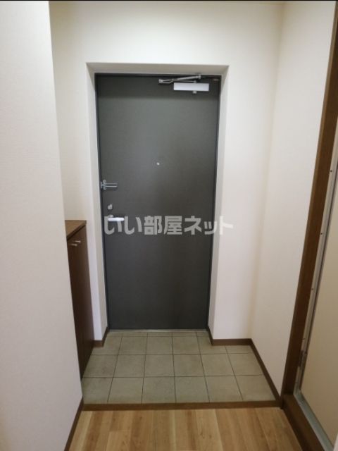 ＪＲ阪和線 上野芝駅 徒歩7分 3階建 築21年の玄関写真