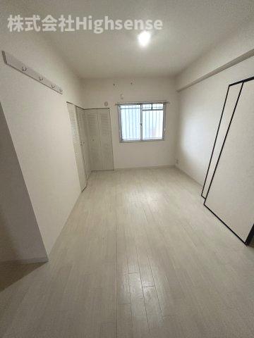 その他部屋・スペース　落ち着いて過ごせるお部屋なので、寝室にいかがでしょうか