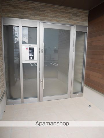 ＪＲ阪和線 信太山駅 徒歩8分 3階建 築6年の外観写真