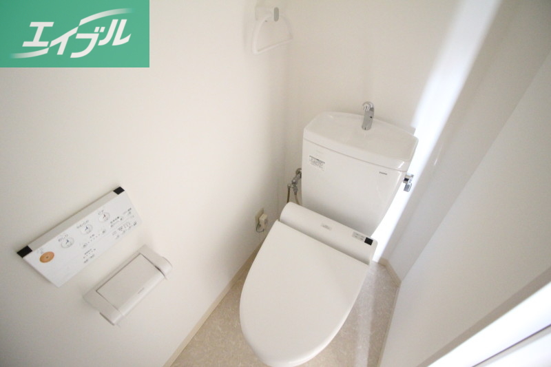 トイレ　同物件別部屋の写真です