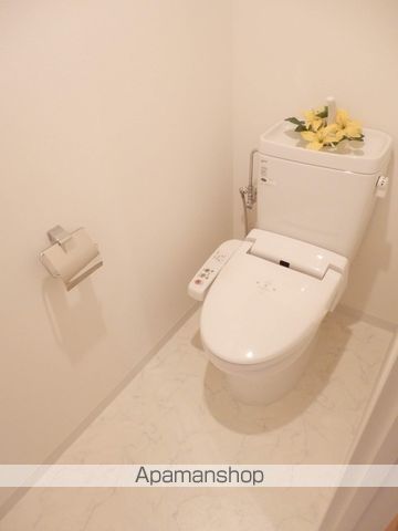 地下鉄南北線 中島公園駅 徒歩5分 30階建 築19年のトイレ写真