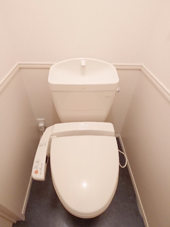フォレストヒルズII棟のトイレ写真