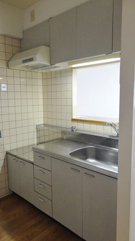 キッチン　この写真の反転タイプです。