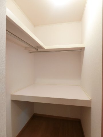 収納　イメージ105号室の写真（反転あり）