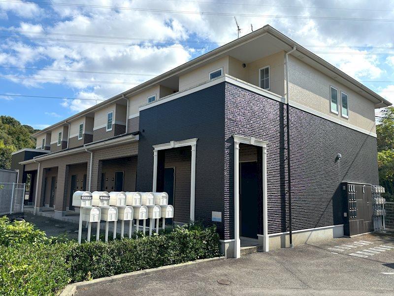 建物外観　落ち着いた雰囲気の建物外観