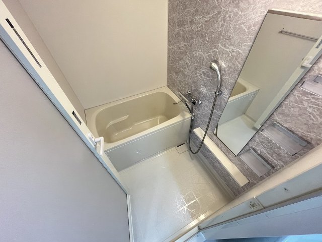 バス・シャワールーム　日々の疲れを癒すお風呂付です