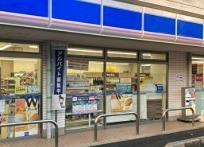 コンビニ　ローソン　北加瀬店（コンビニ）まで747m