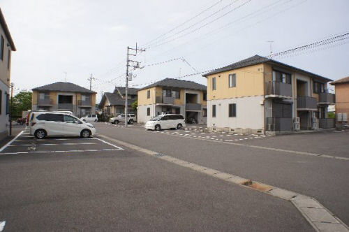 駐車場　敷地内駐車場