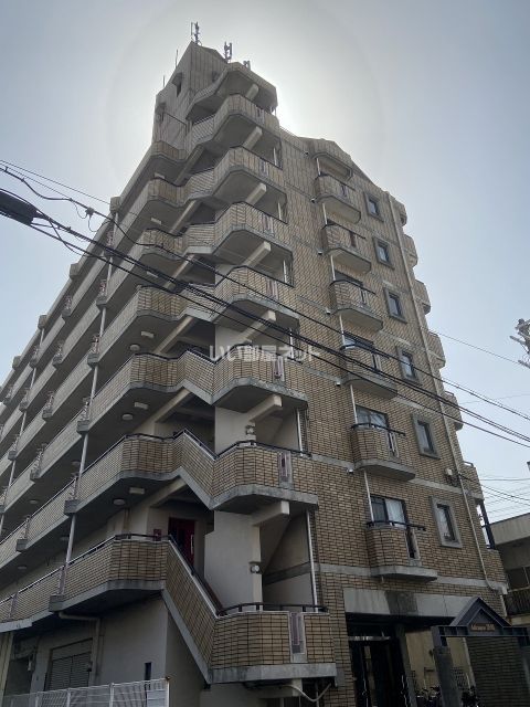 東大阪市渋川町のマンションの建物外観