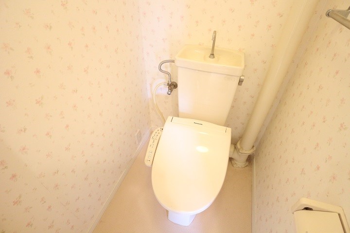 トイレ　写真と異なる場合は現況優先。