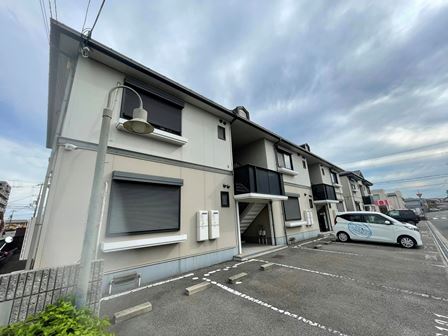 姫路市飾磨区城南町のアパートの建物外観