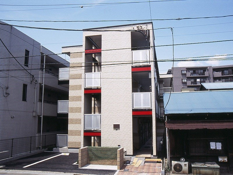 【大岡壱番館の建物外観】