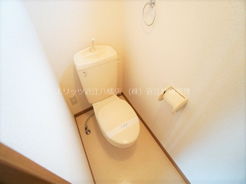 ＪＲ東海道本線 近江八幡駅 徒歩12分 2階建 築23年のトイレ写真