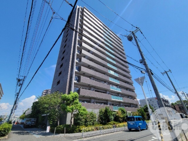 堺市北区長曽根町のマンションの建物外観