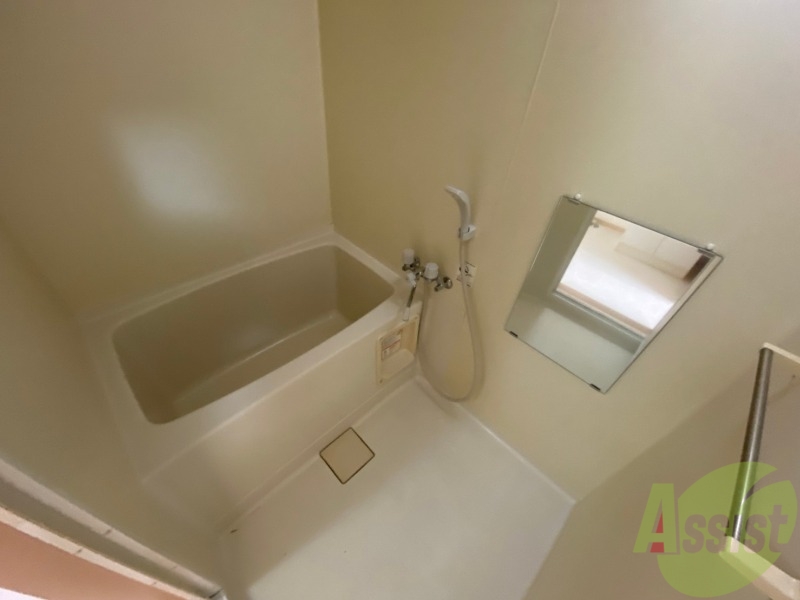 バス・シャワールーム　お風呂です。ゆっくりお風呂につかるのも体に良いですね～