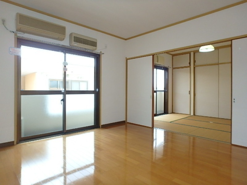 居室・リビング　図面と現状に相違がある場合には現状を優先